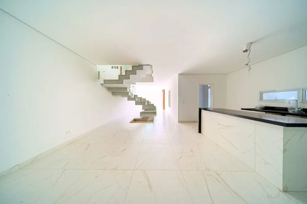 Sobrado, 6 quartos, 310 m² - Foto 3