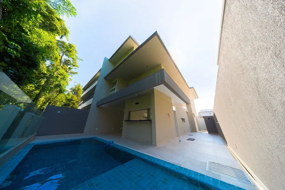 Sobrado, 6 quartos, 310 m² - Foto 1