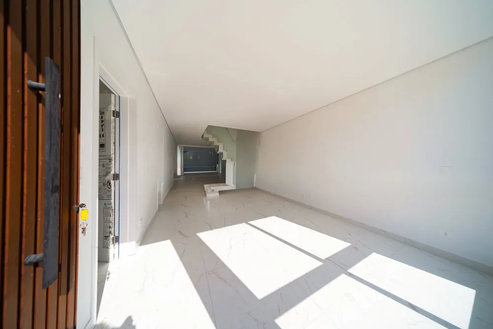Sobrado, 6 quartos, 310 m² - Foto 4