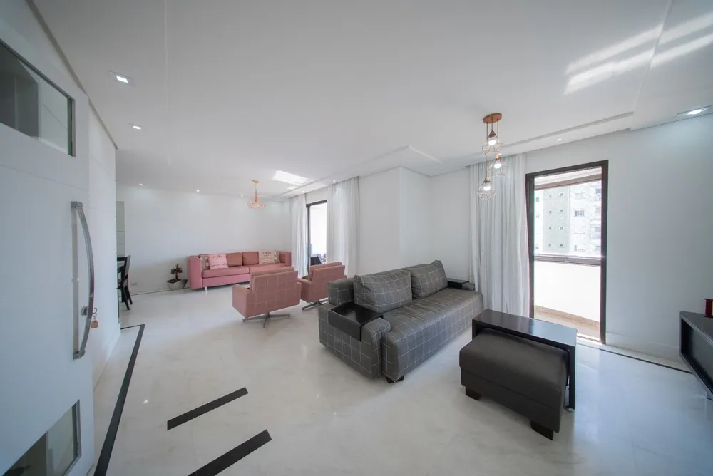 Apartamento, 3 quartos, 157 m² - Foto 1