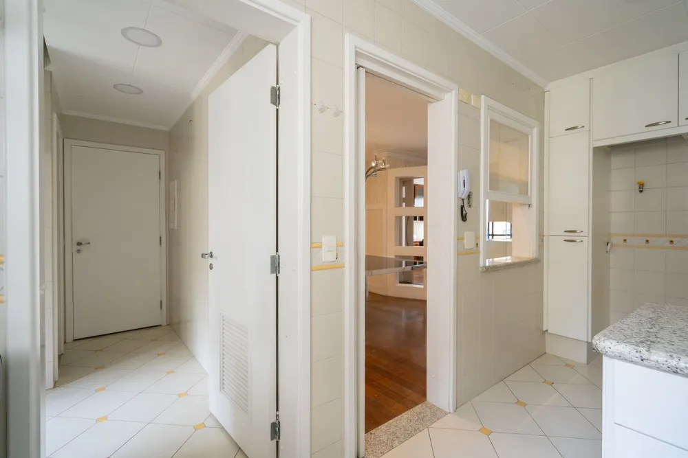 Apartamento, 3 quartos, 168 m² - Foto 1