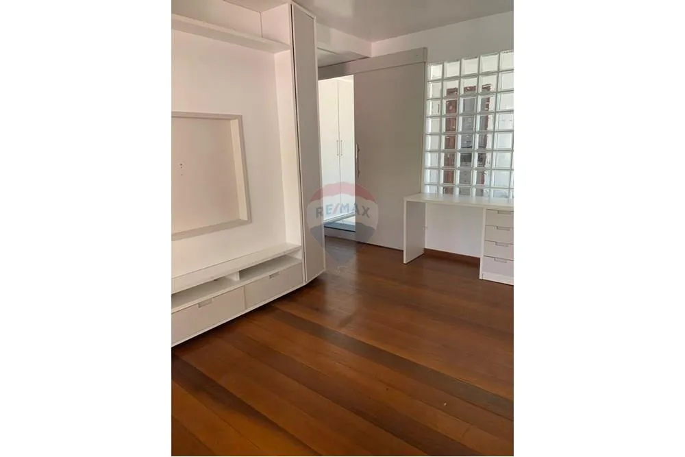 Casa, 4 quartos, 380 m² - Foto 1