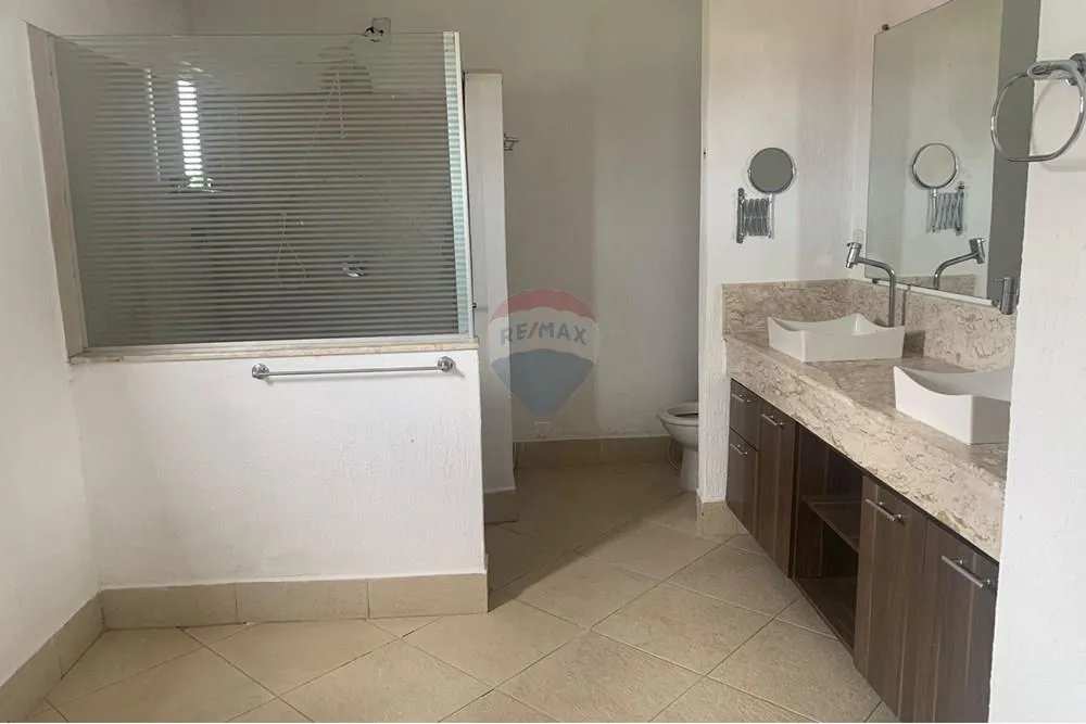 Casa, 3 quartos, 240 m² - Foto 4