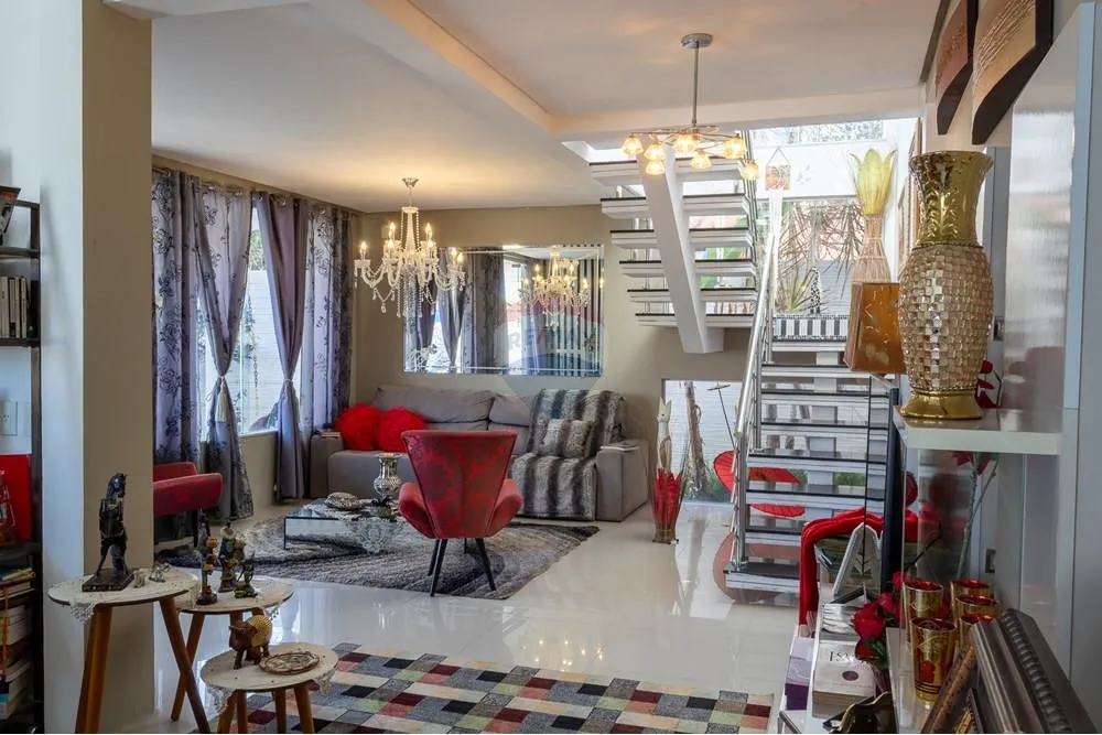 Casa, 3 quartos, 263 m² - Foto 2