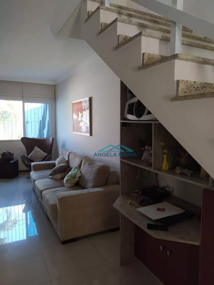 Casa à venda com 3 quartos, 120m² - Foto 7