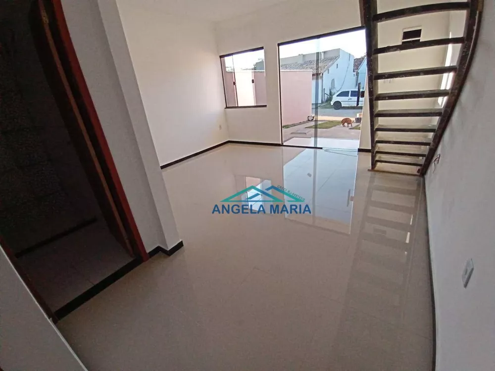 Casa à venda com 2 quartos, 78m² - Foto 4