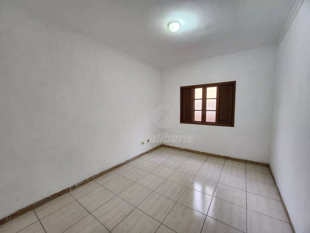 Casa para alugar com 2 quartos, 127m² - Foto 4