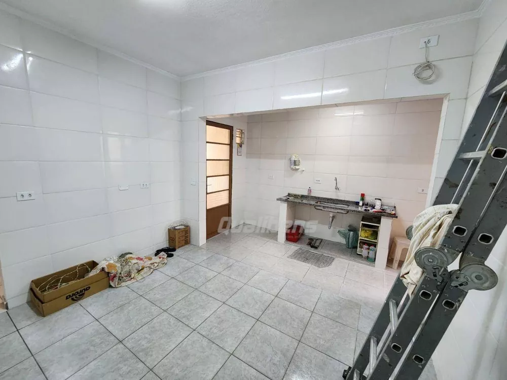 Casa para alugar com 2 quartos, 127m² - Foto 7