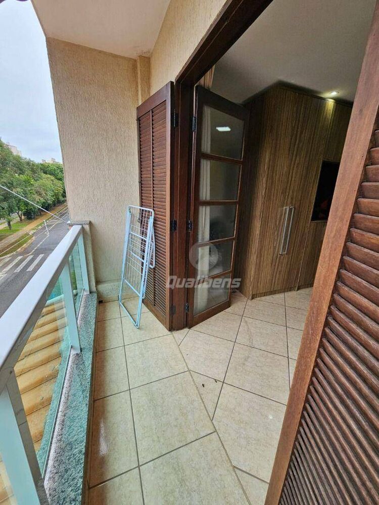 Sobrado à venda com 3 quartos, 266m² - Foto 11