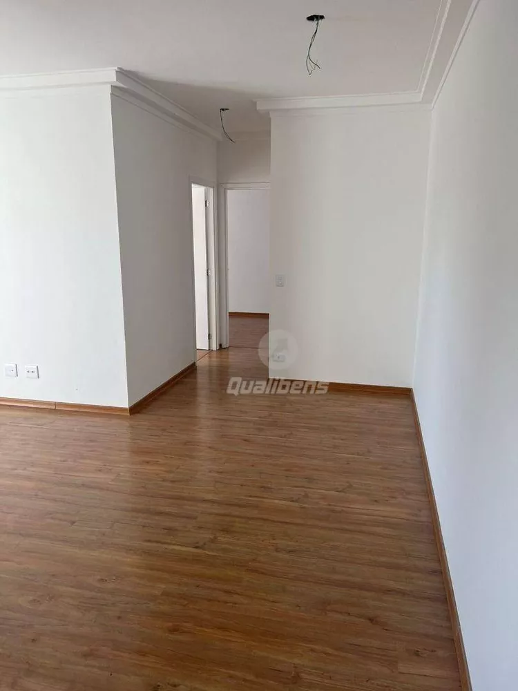 Apartamento à venda com 2 quartos, 60m² - Foto 3