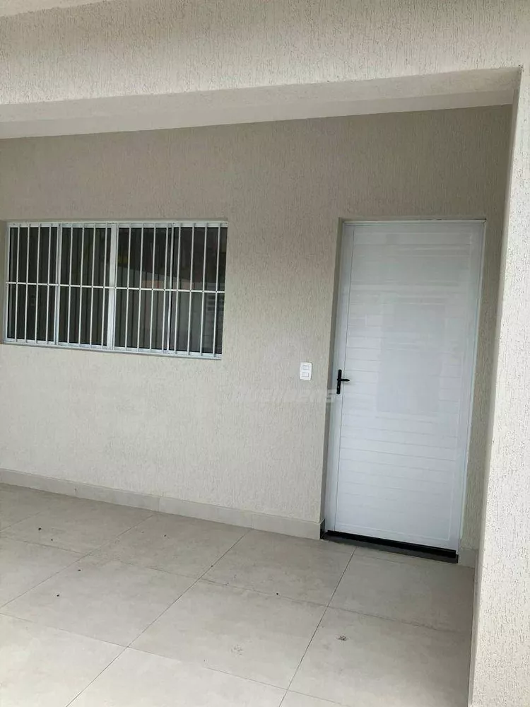 Casa à venda com 3 quartos, 86m² - Foto 3