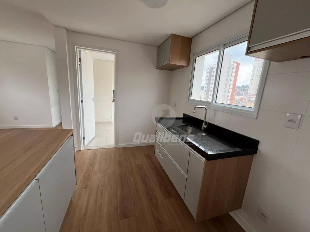 Apartamento para alugar com 2 quartos, 70m² - Foto 4