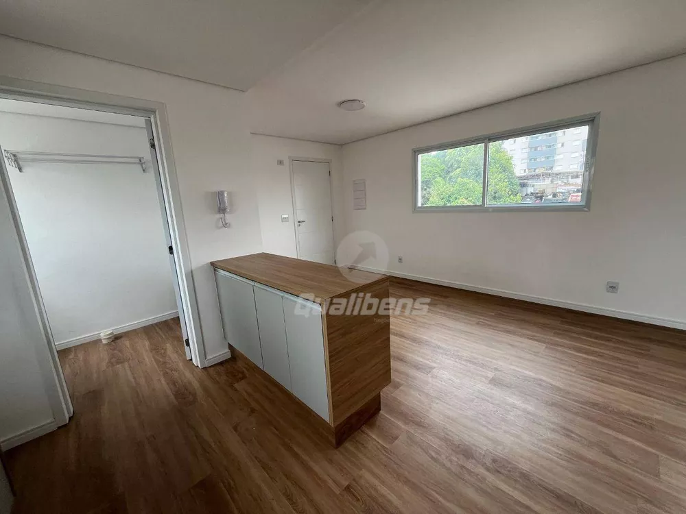 Apartamento para alugar com 2 quartos, 70m² - Foto 3