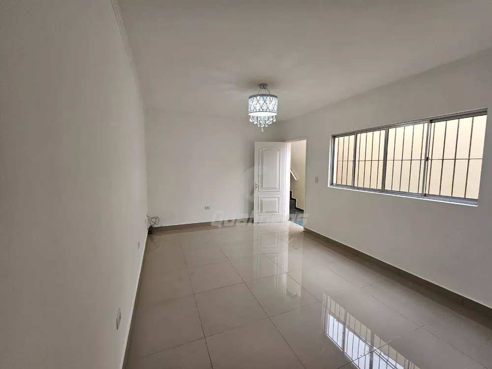 Sobrado à venda com 2 quartos, 175m² - Foto 1