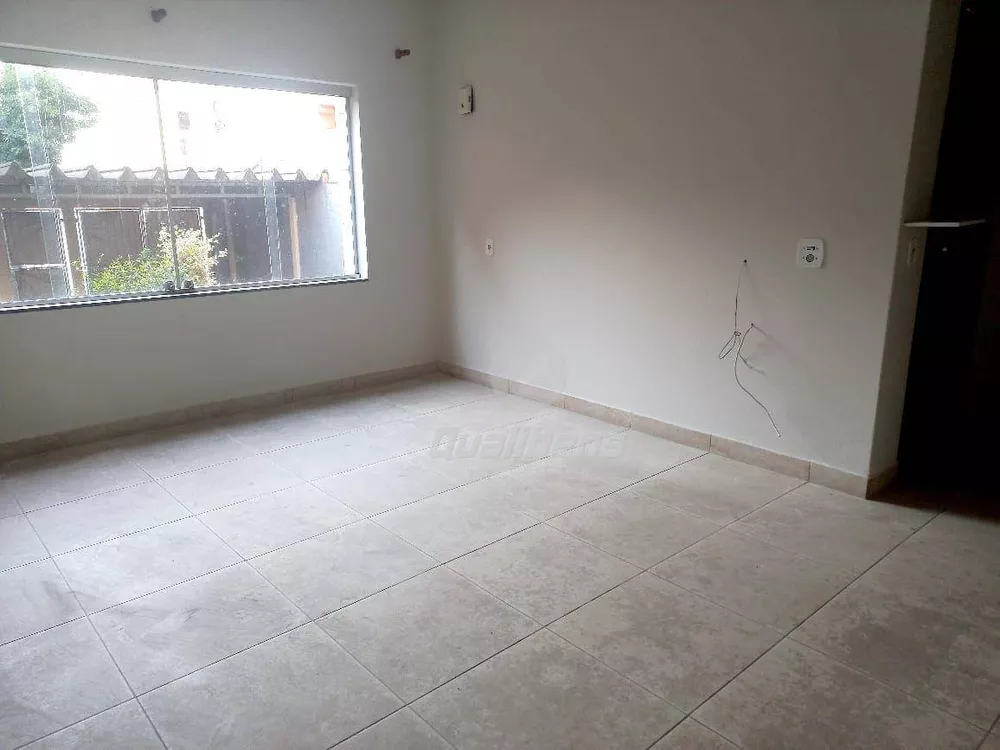 Sobrado à venda com 2 quartos, 220m² - Foto 4