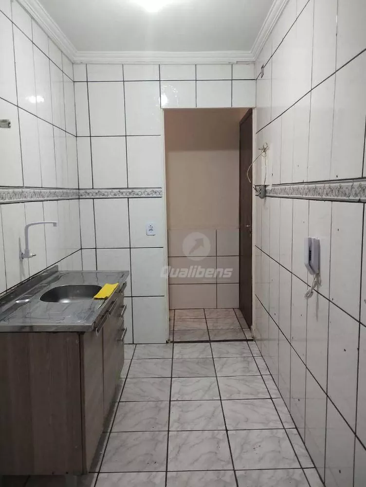 Apartamento à venda com 2 quartos, 54m² - Foto 2