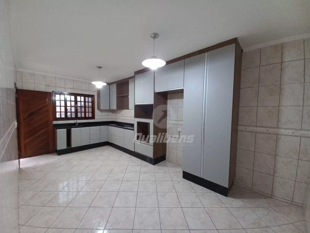 Sobrado para alugar com 3 quartos, 140m² - Foto 2