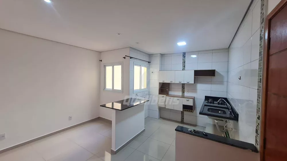 Apartamento à venda com 2 quartos, 43m² - Foto 2