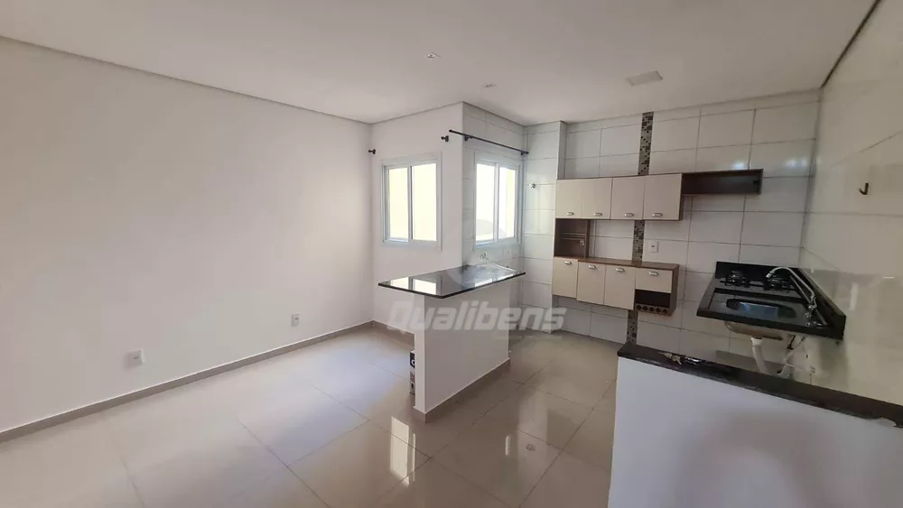 Apartamento à venda com 2 quartos, 43m² - Foto 1