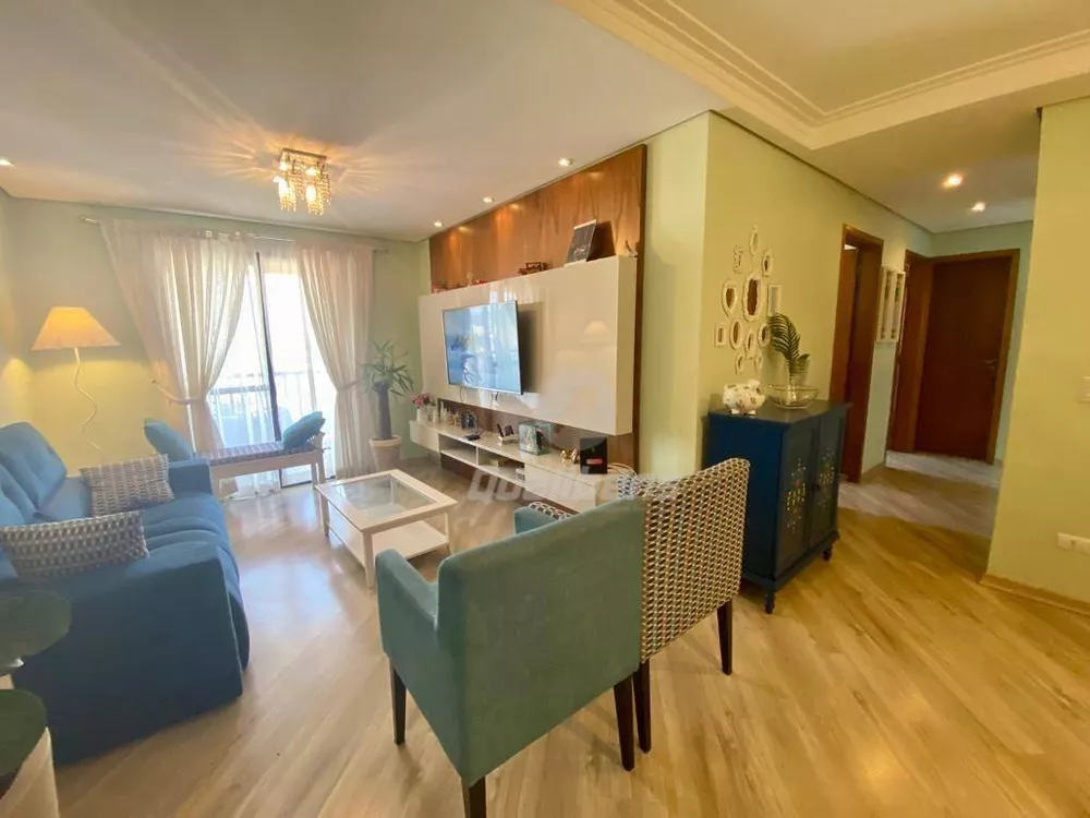 Apartamento à venda com 3 quartos, 105m² - Foto 3