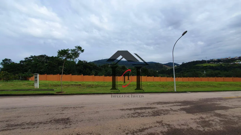 Loteamento e Condomínio, 700 m² - Foto 1