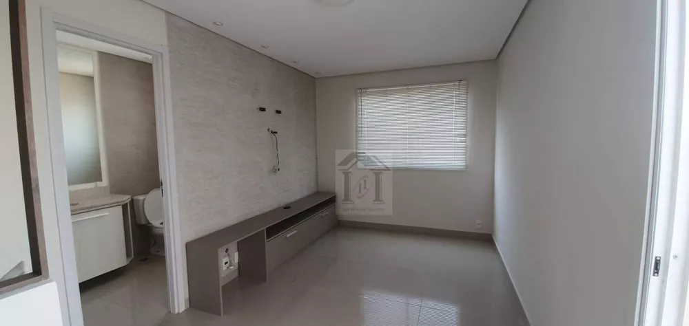 Apartamento para alugar com 2 quartos, 109m² - Foto 2