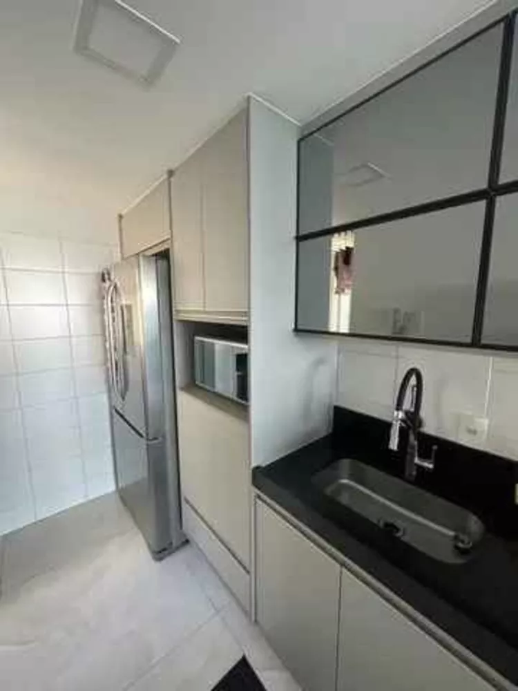 Apartamento à venda com 2 quartos, 62m² - Foto 6