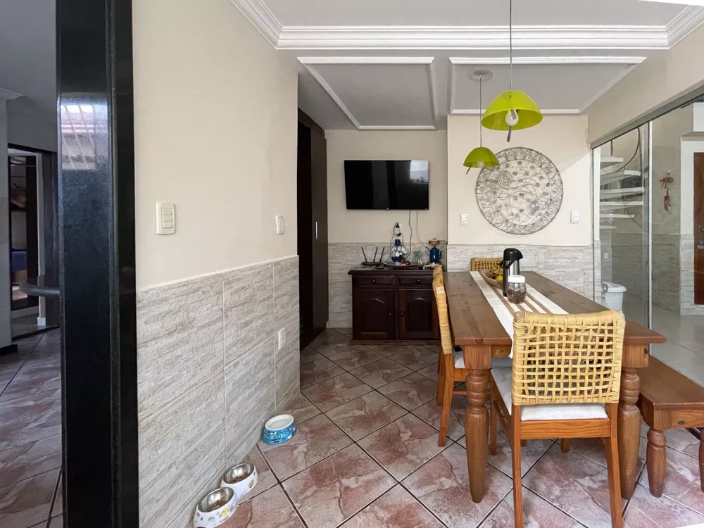 Casa à venda com 4 quartos, 254m² - Foto 6