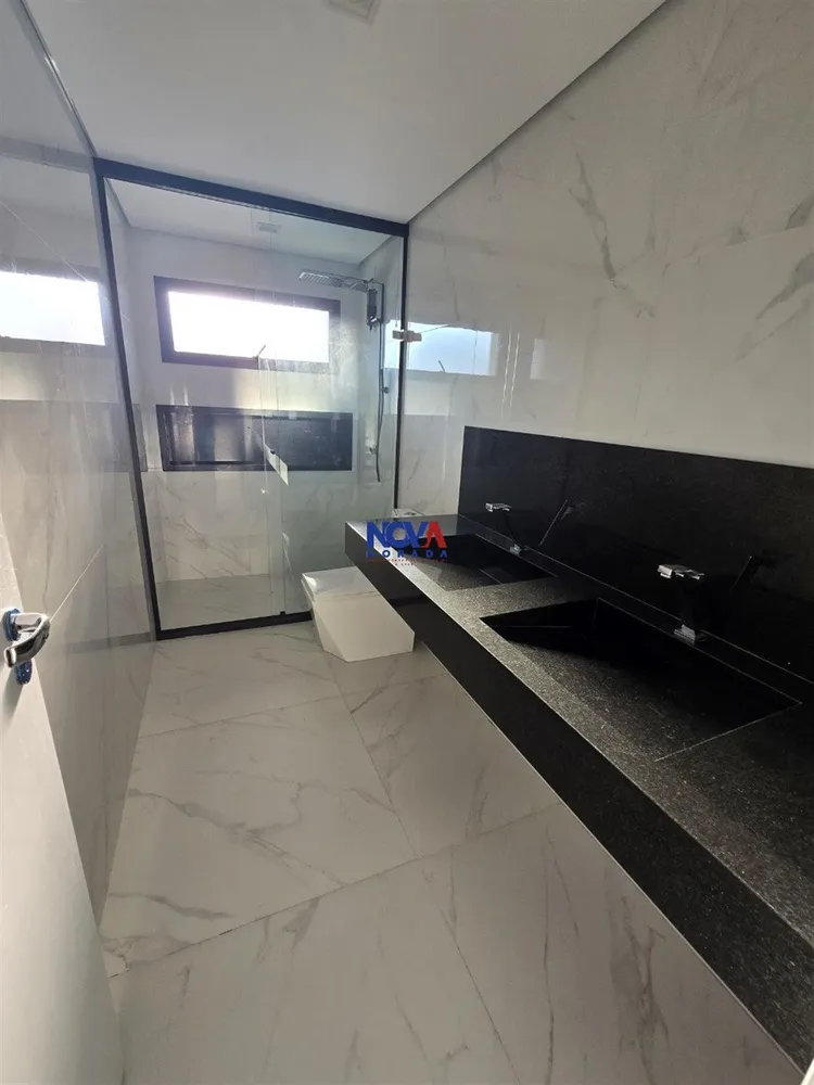 Casa, 3 quartos, 212 m² - Foto 4