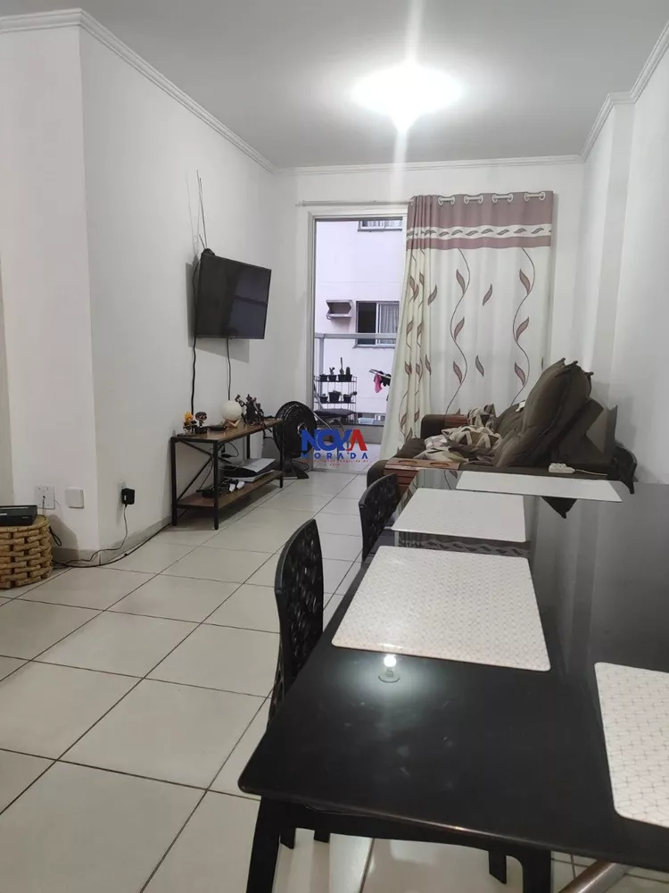 Apartamento à venda com 3 quartos, 90m² - Foto 2