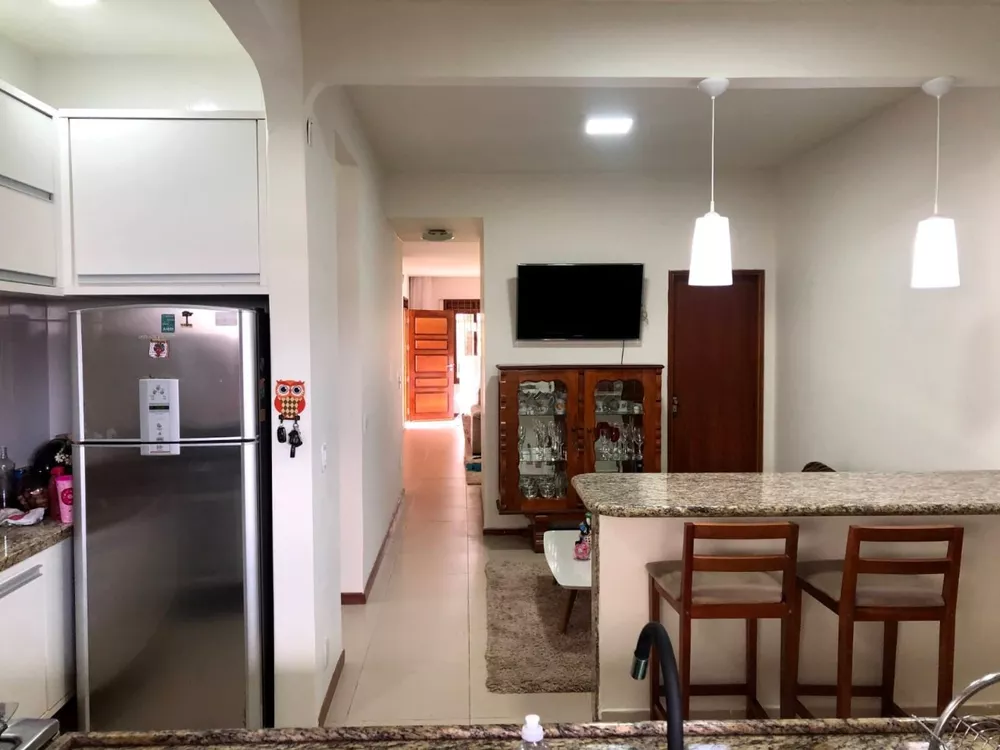 Casa à venda com 3 quartos, 142m² - Foto 4