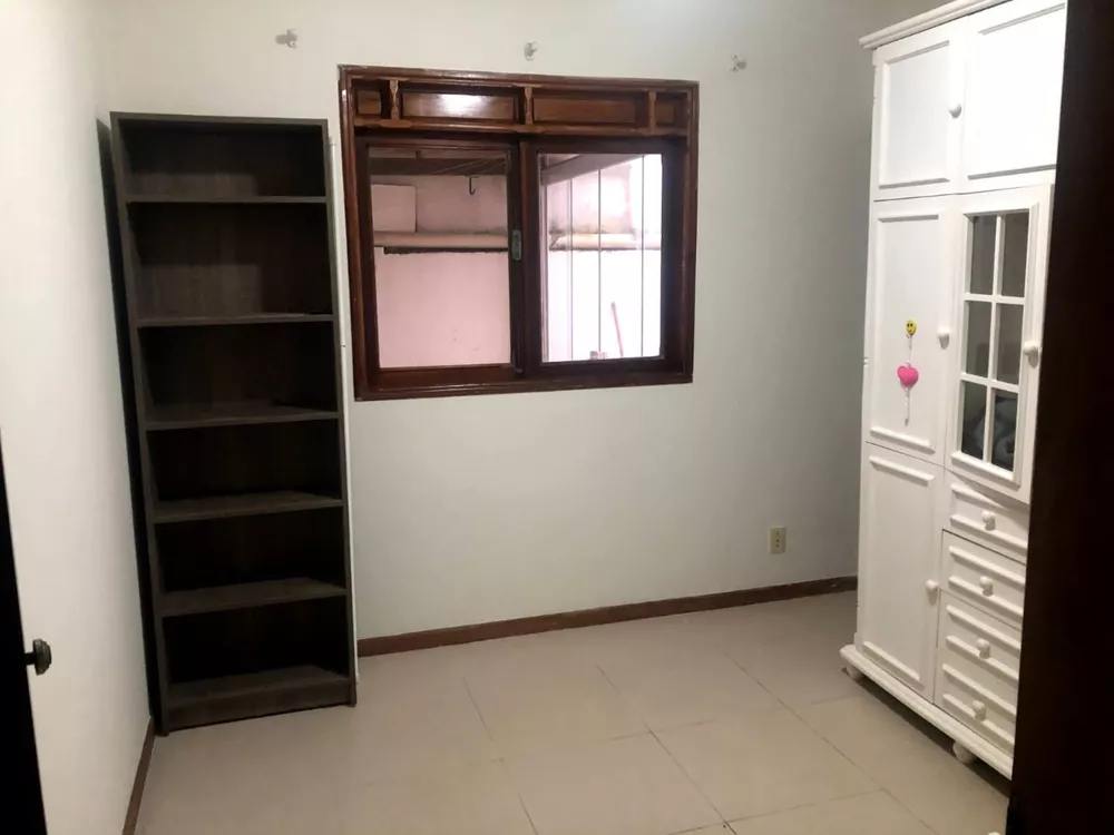 Casa à venda com 3 quartos, 142m² - Foto 9