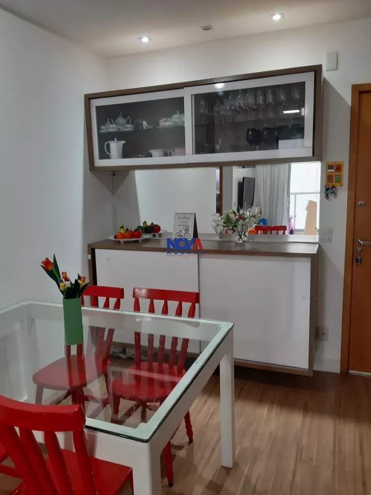 Apartamento à venda com 2 quartos, 63m² - Foto 1