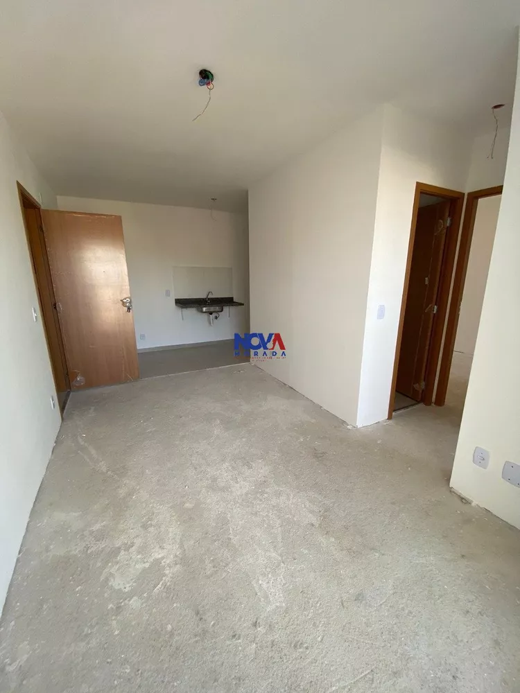 Apartamento à venda com 2 quartos, 47m² - Foto 2