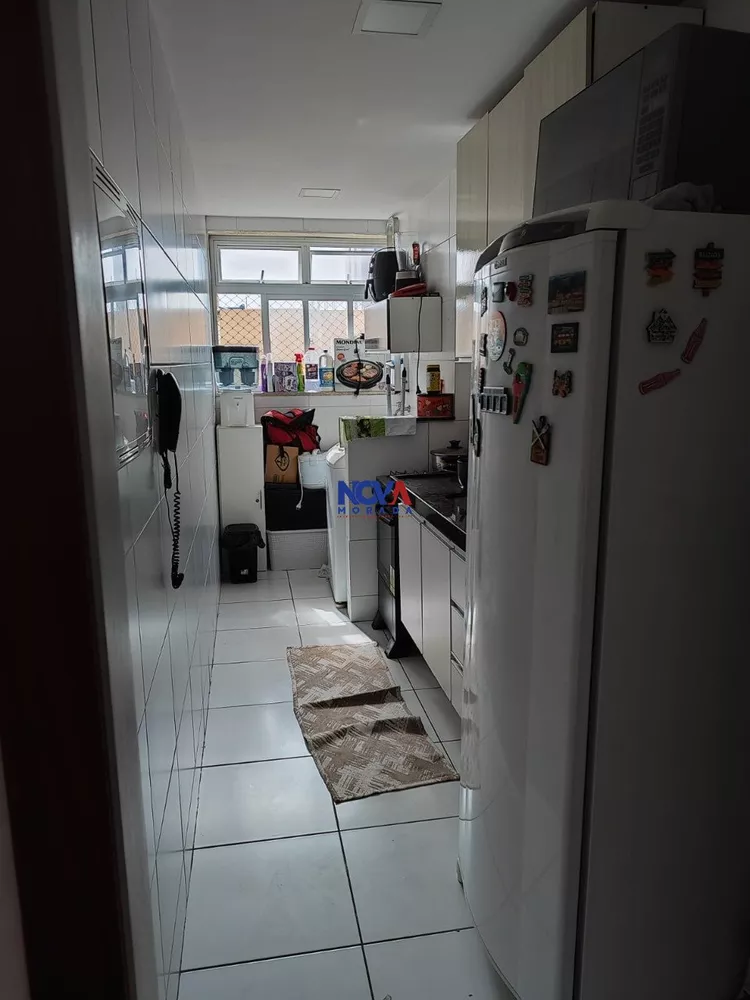 Apartamento à venda com 2 quartos, 60m² - Foto 2