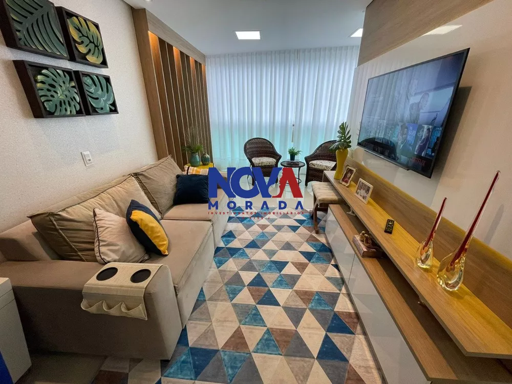 Apartamento à venda com 2 quartos, 70m² - Foto 1