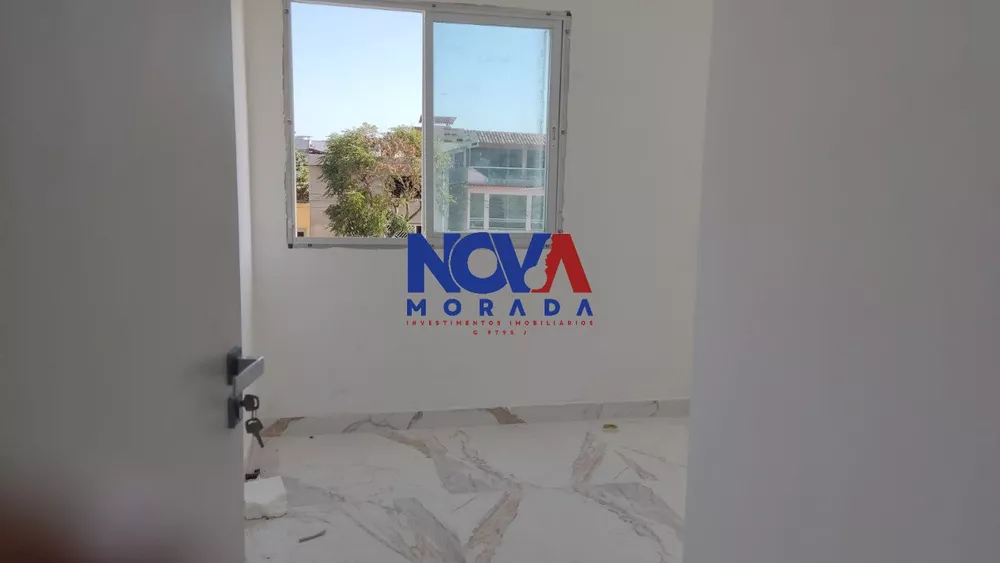 Casa à venda com 3 quartos, 100m² - Foto 4