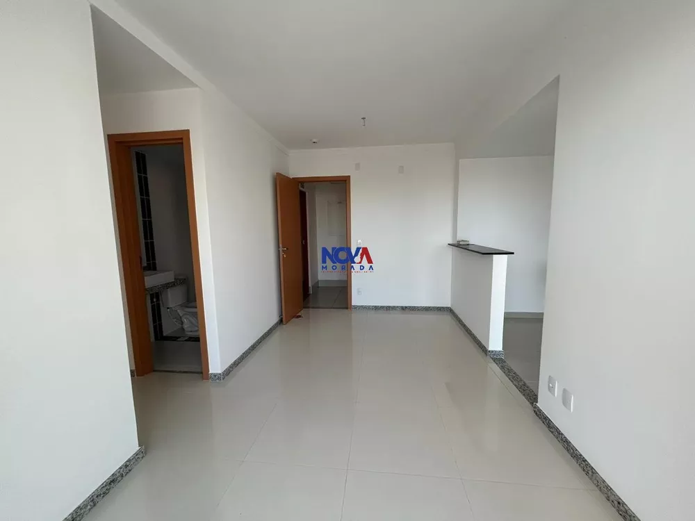 Apartamento à venda com 3 quartos, 66m² - Foto 2