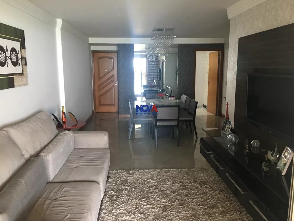 Apartamento à venda com 4 quartos, 180m² - Foto 2