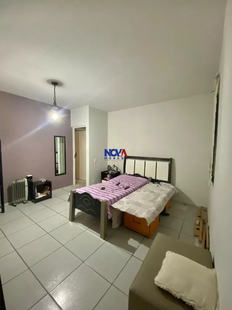 Casa à venda com 4 quartos, 250m² - Foto 10