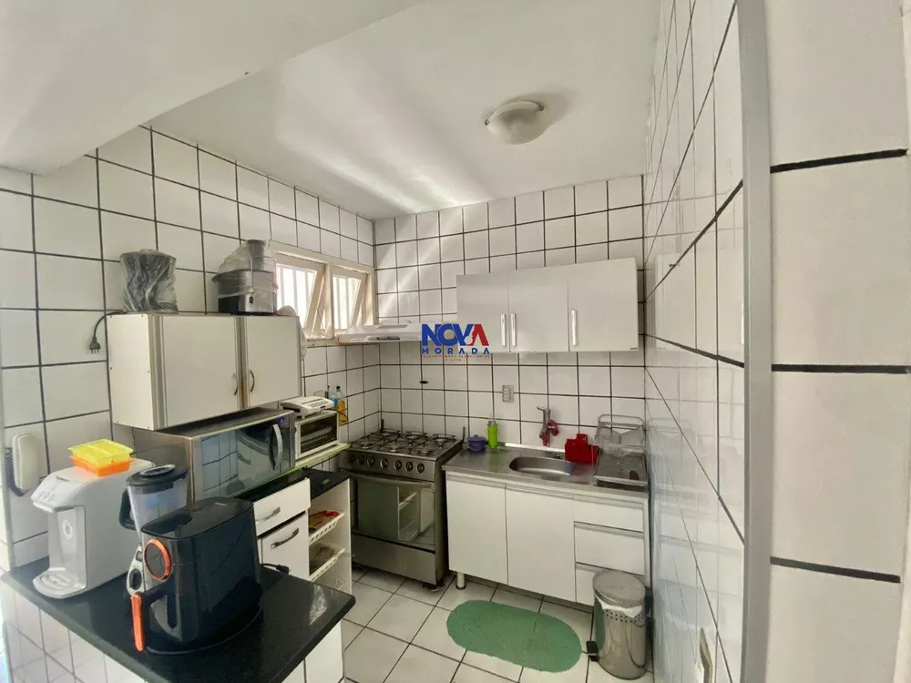 Casa à venda com 4 quartos, 250m² - Foto 6