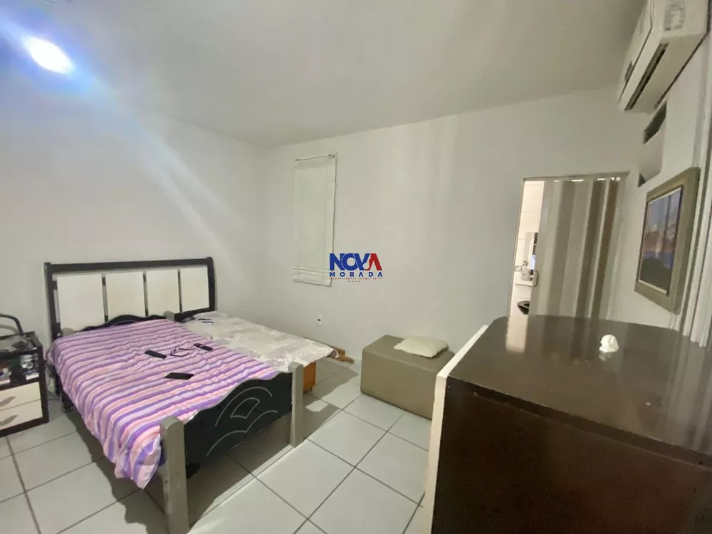 Casa à venda com 4 quartos, 250m² - Foto 12