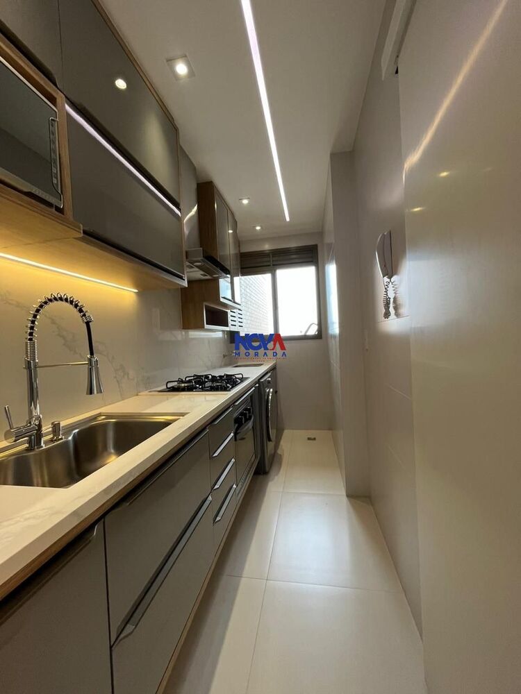 Apartamento à venda com 2 quartos, 70m² - Foto 5