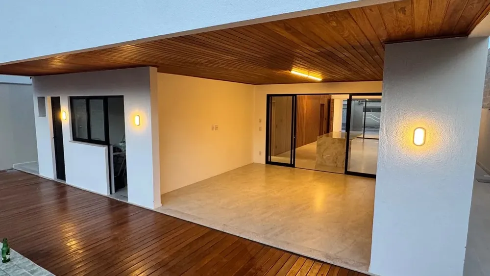 Casa, 3 quartos, 220 m² - Foto 1