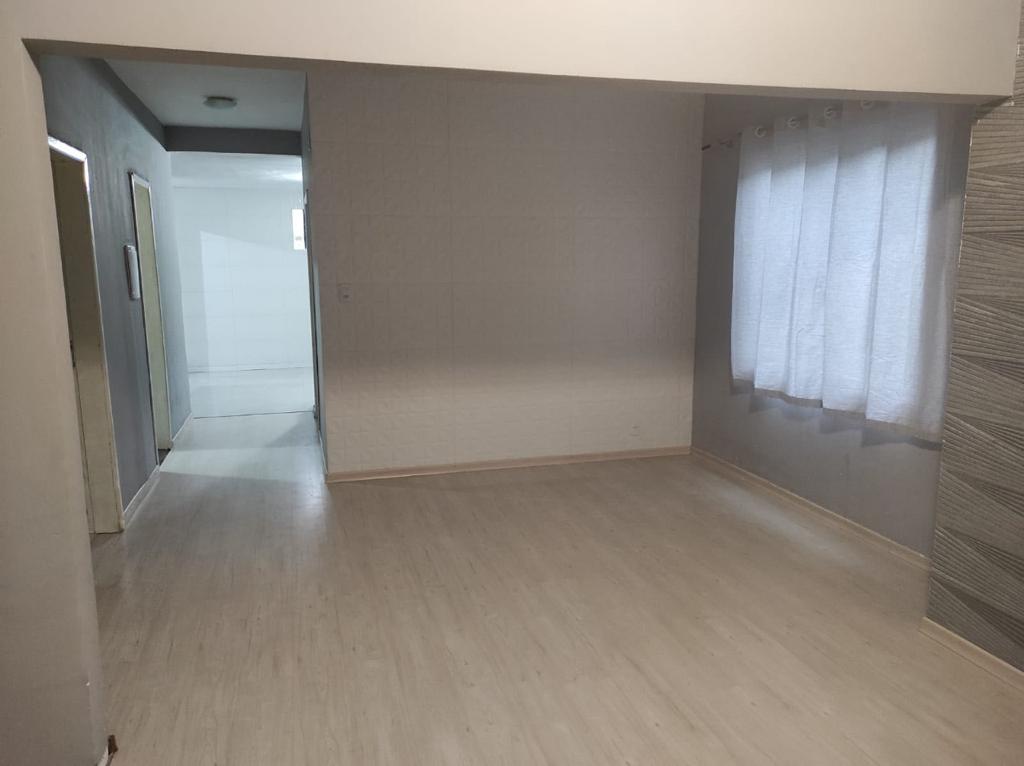 Casa Comercial para alugar com 4 quartos, 135m² - Foto 8