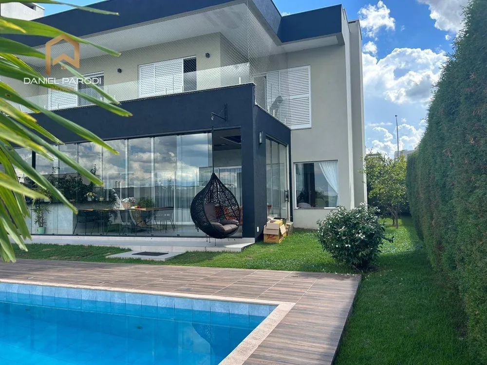 Sobrado, 4 quartos, 330 m² - Foto 1