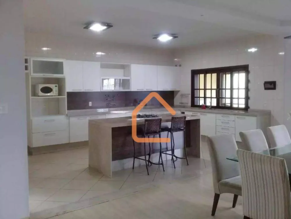 Casa, 4 quartos, 660 m² - Foto 2