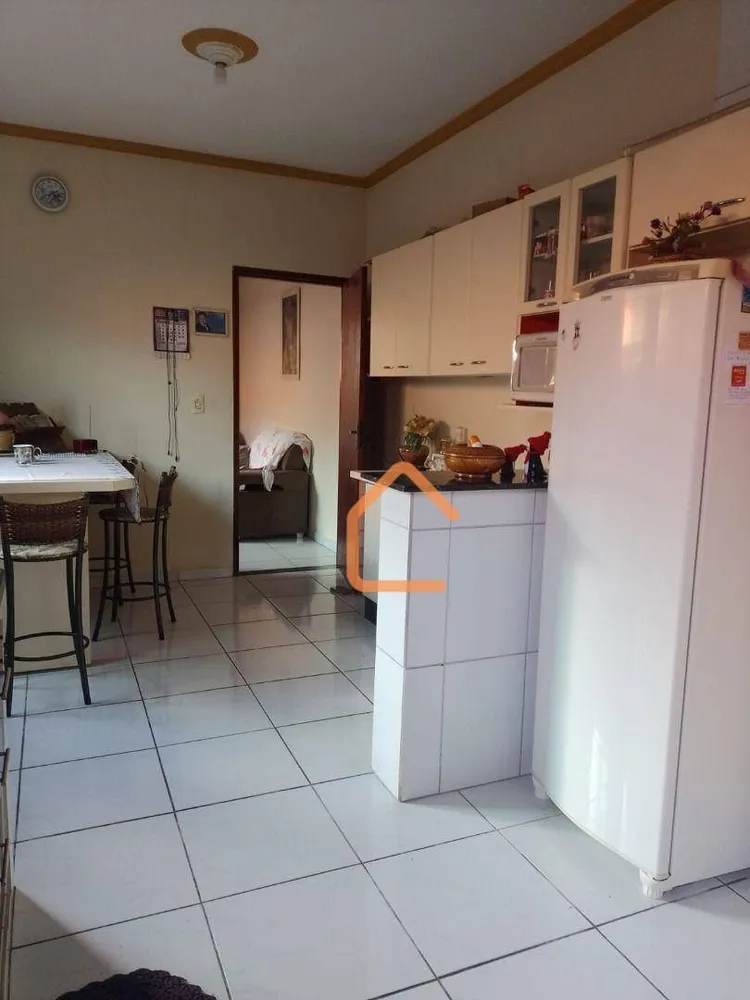 Casa, 3 quartos, 122 m² - Foto 1