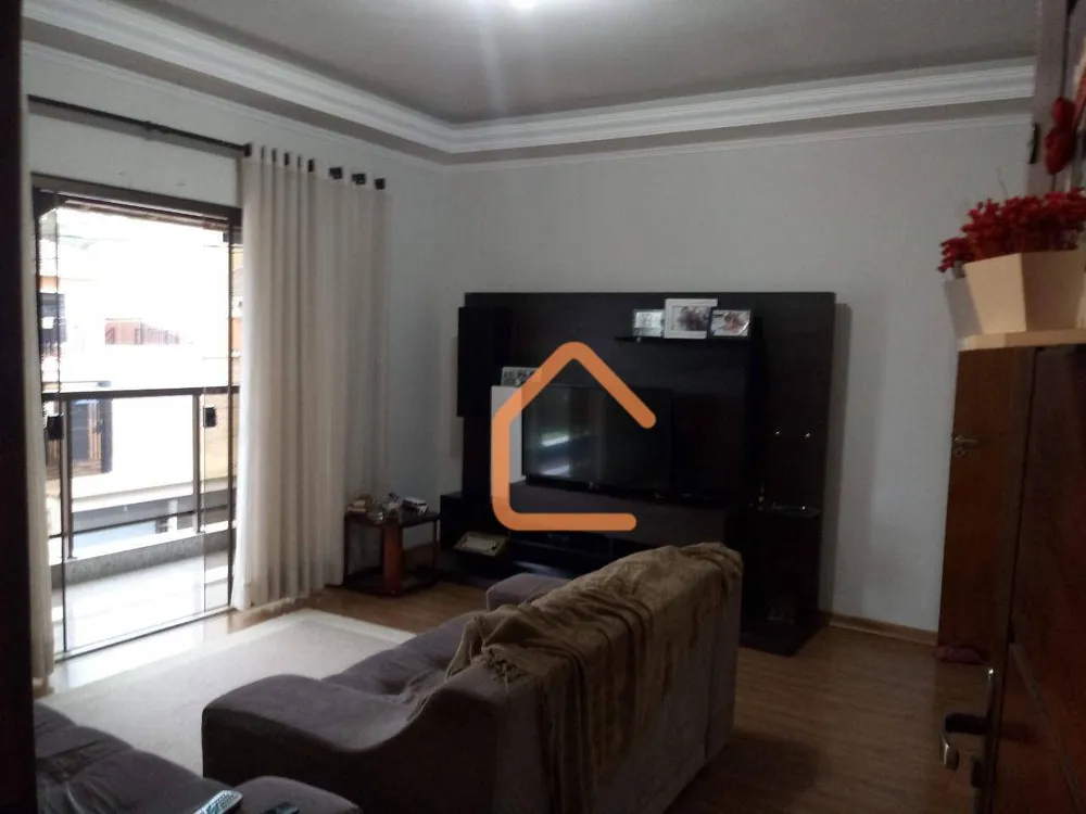 Casa, 4 quartos, 230 m² - Foto 2
