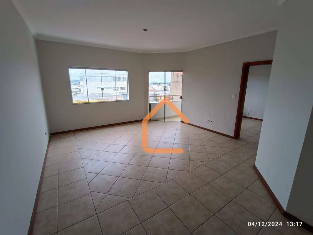 Apartamento, 3 quartos, 150 m² - Foto 1